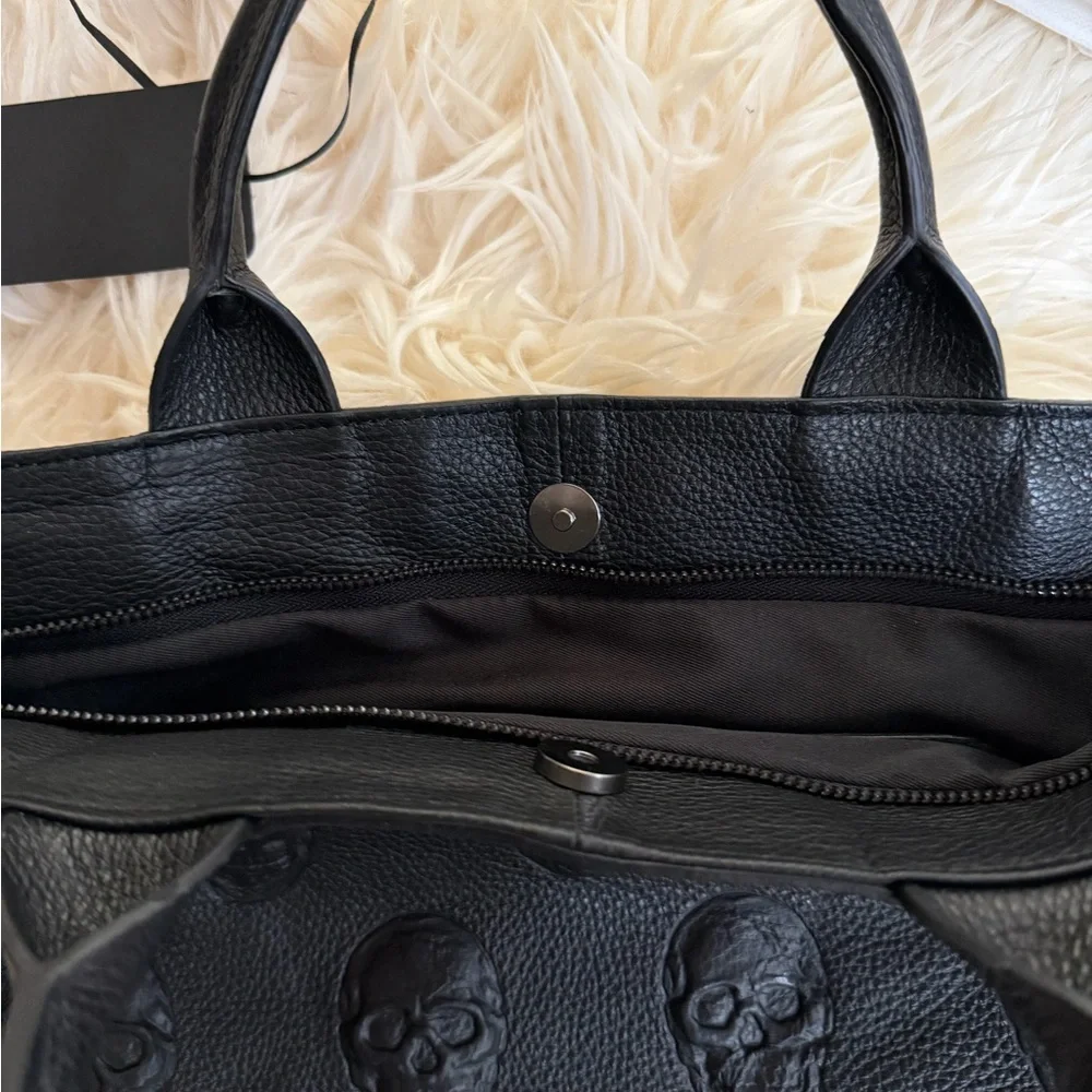 IOpelle Italia Black Leather Embossed Skull
Tote With Crossbody Strap - Picture 4 of 5